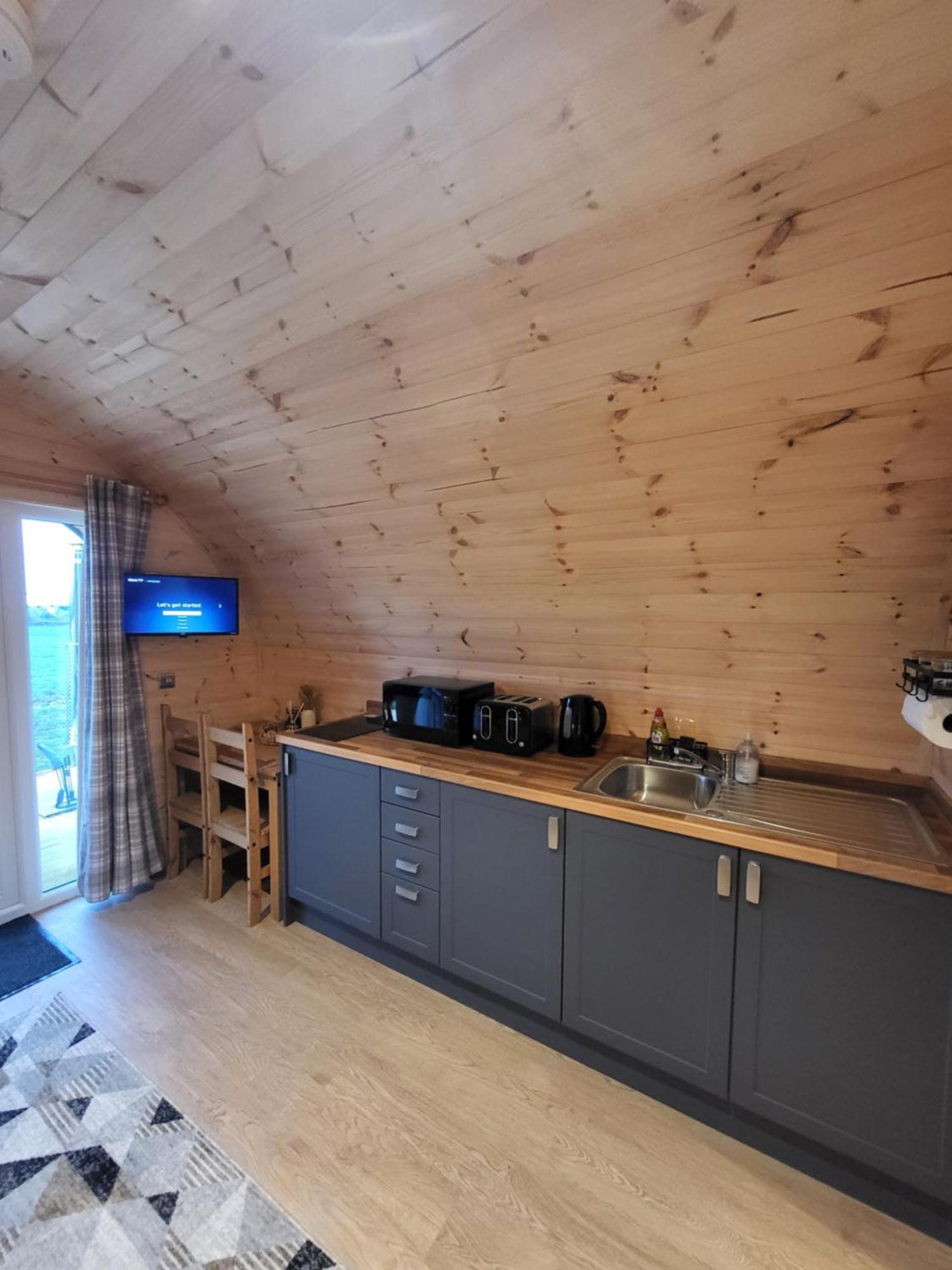 Lois' Pod With Hot Tub, Near Airport Hotel Bristol Exterior foto